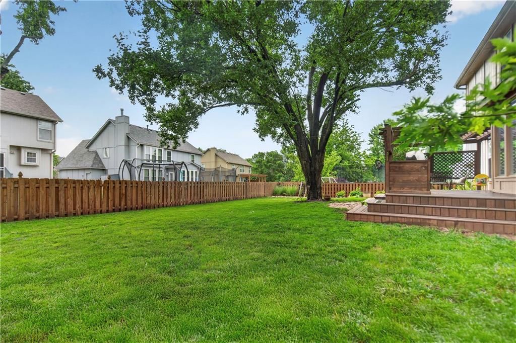 12037 S Hallet Street — photo 46