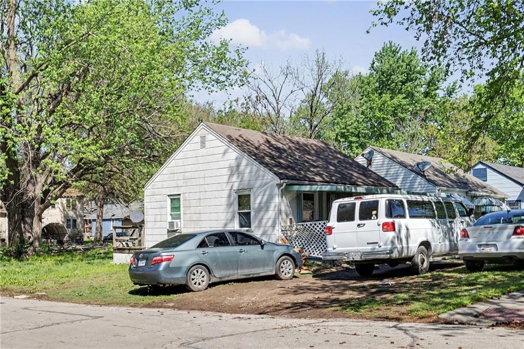 346 Topping Avenue — photo 2