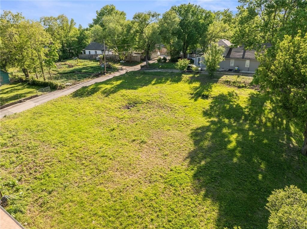 1211 Armstrong Avenue — photo 10