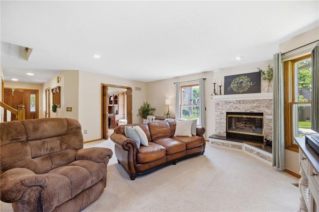 7638 N Pomona Avenue — photo 8