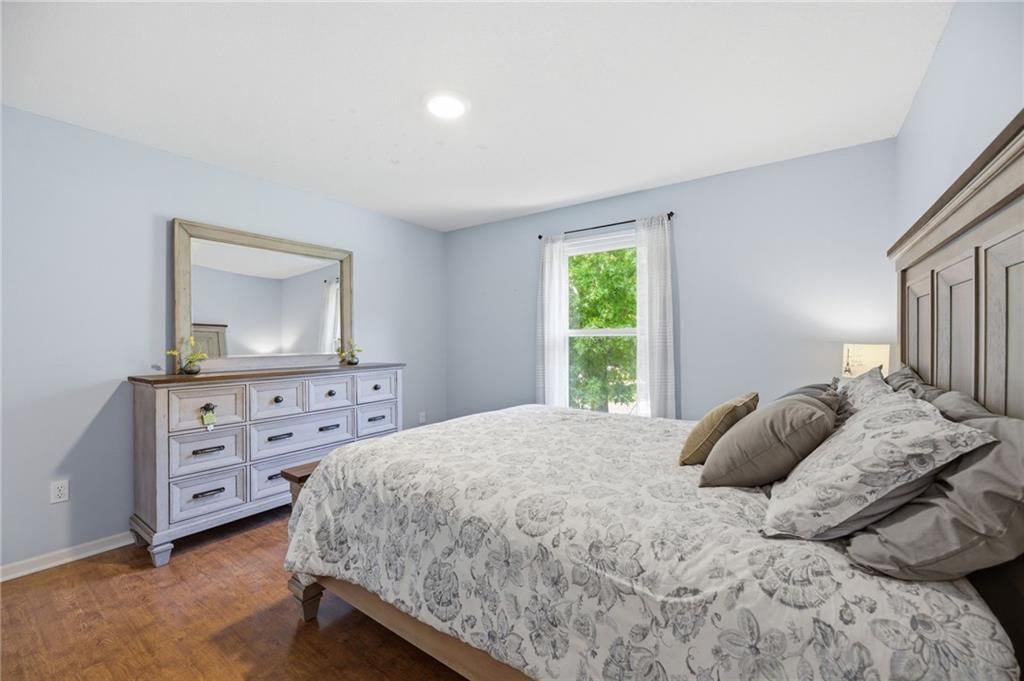 7638 N Pomona Avenue — photo 35