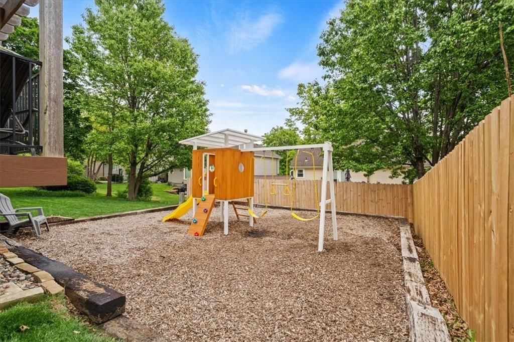9411 W 47th Terrace — photo 28