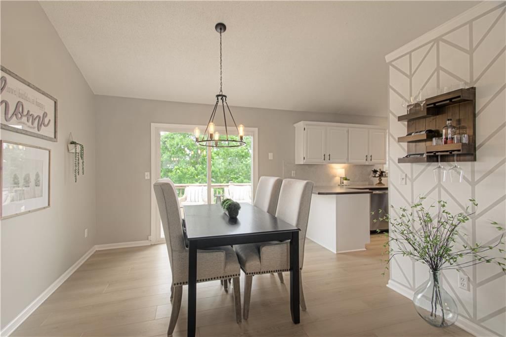 20920 W 125TH Terrace — photo 5