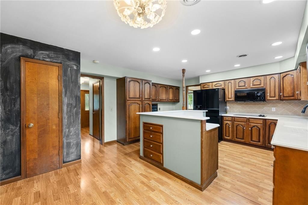 308 Canary Lane — photo 12
