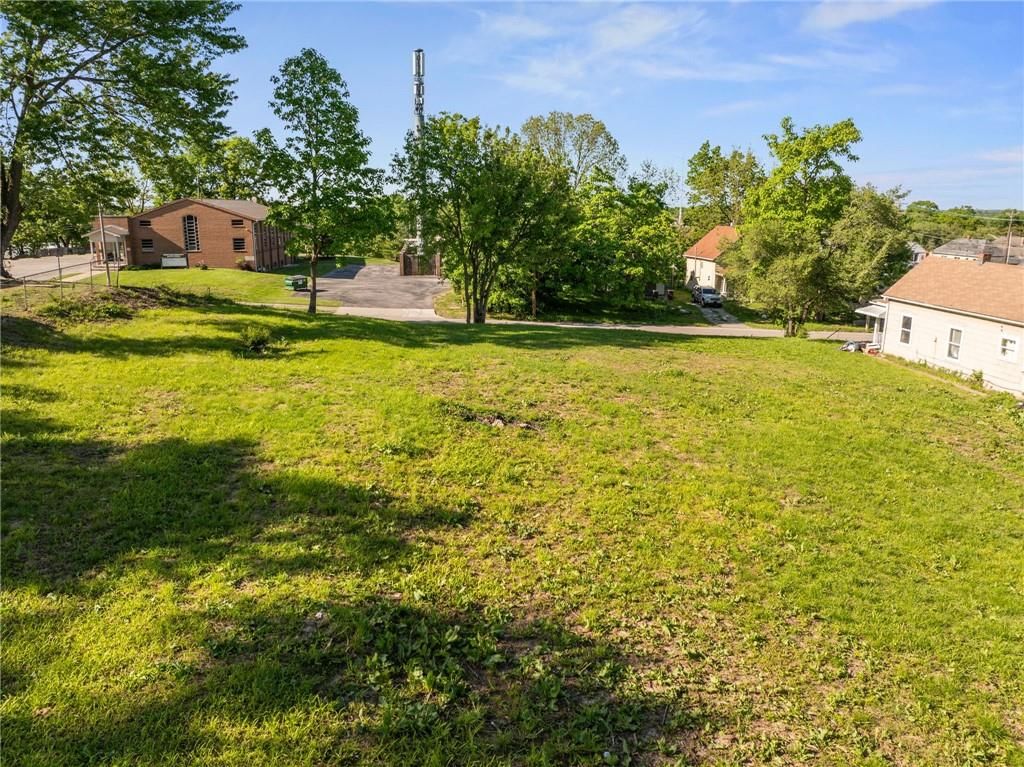 1215 Armstrong Avenue — photo 5