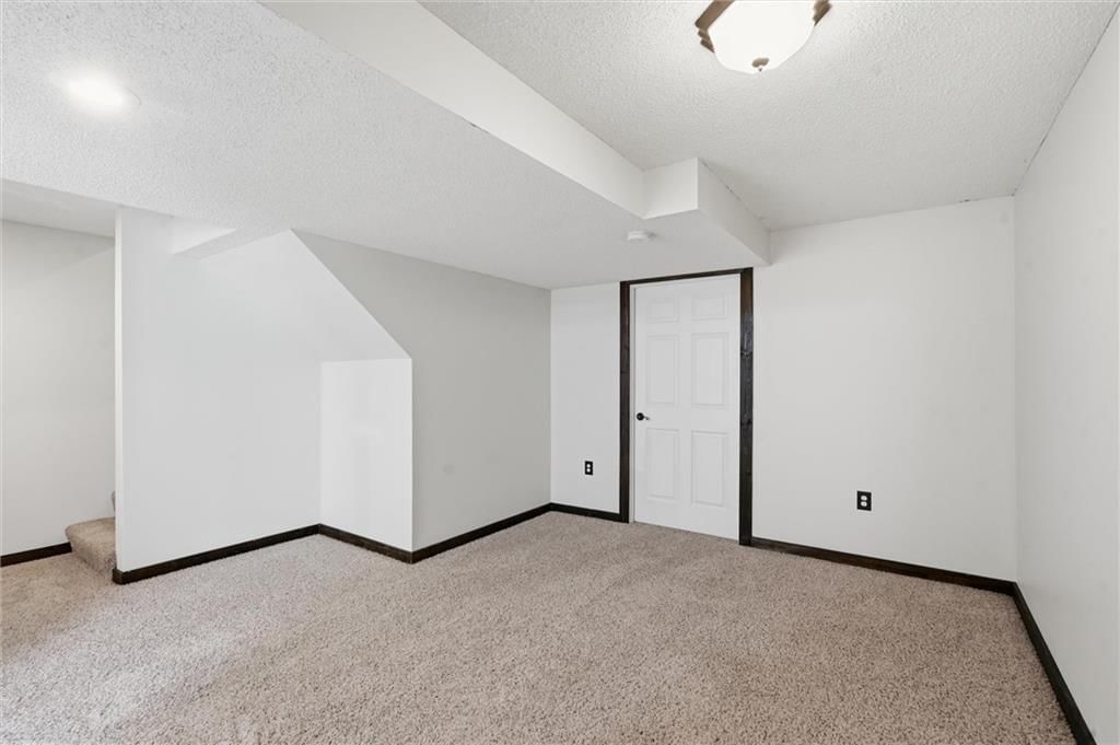11448 Parkview Avenue — photo 21