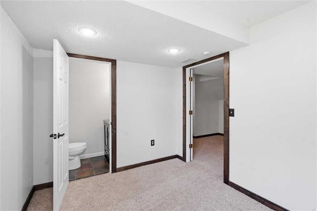 11448 Parkview Avenue — photo 23