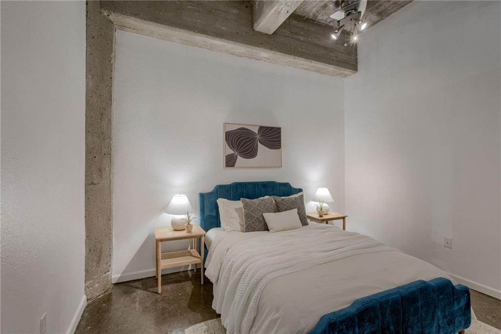 321 W 7th Street — photo 13