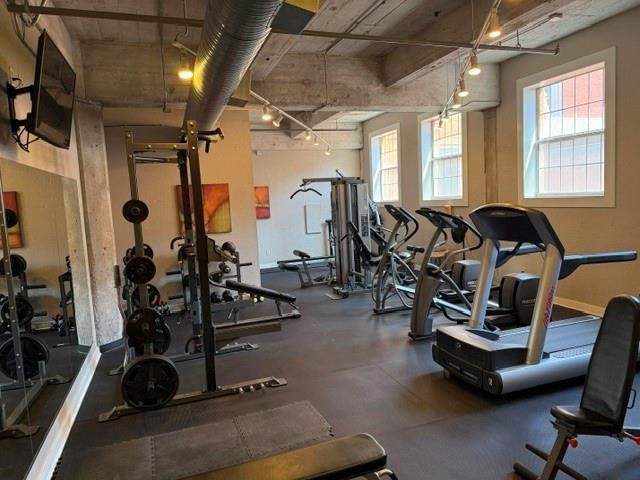 321 W 7th Street — photo 24