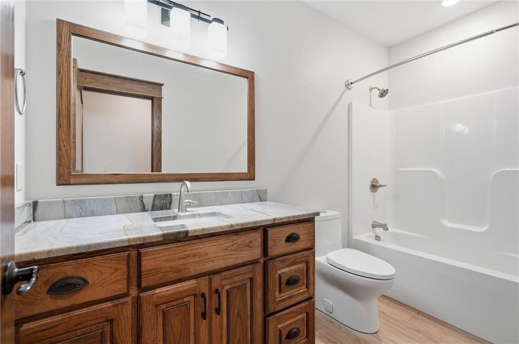 7630 SE Berryton Road — photo 36
