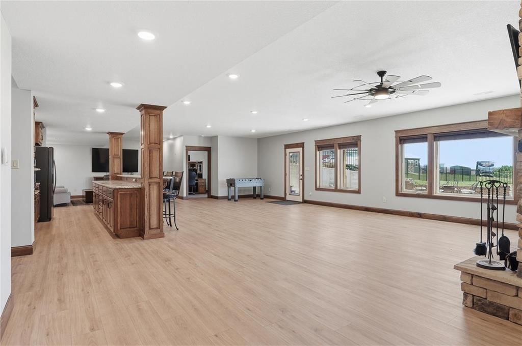 7630 SE Berryton Road — photo 46
