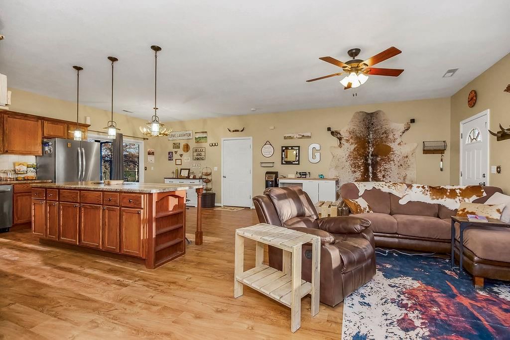 4395 Weaver School Road — photo 6