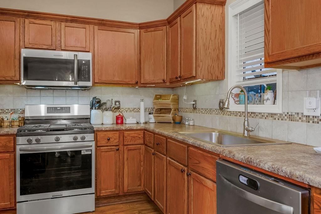 4395 Weaver School Road — photo 9