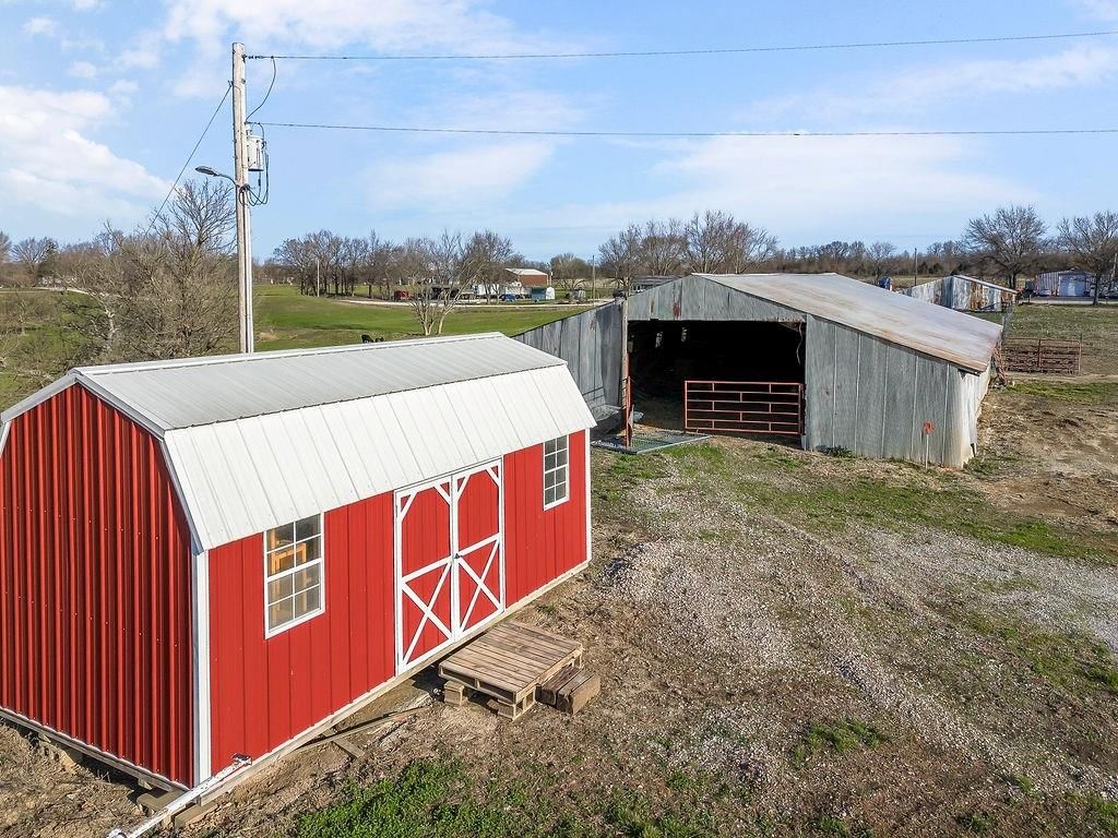 4395 Weaver School Road — photo 27