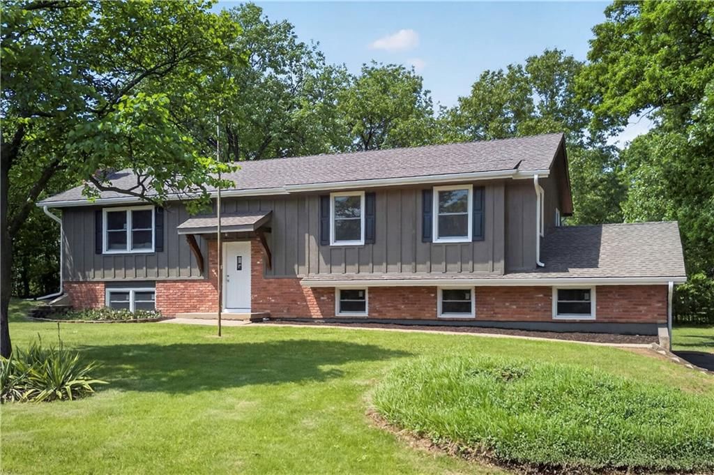 13516 W 71st Street, Shawnee, KS