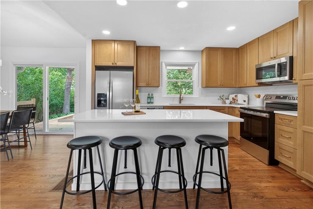 13516 W 71st Street — photo 9