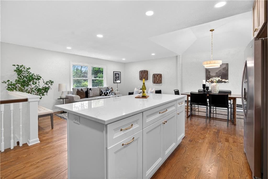 13516 W 71st Street — photo 11
