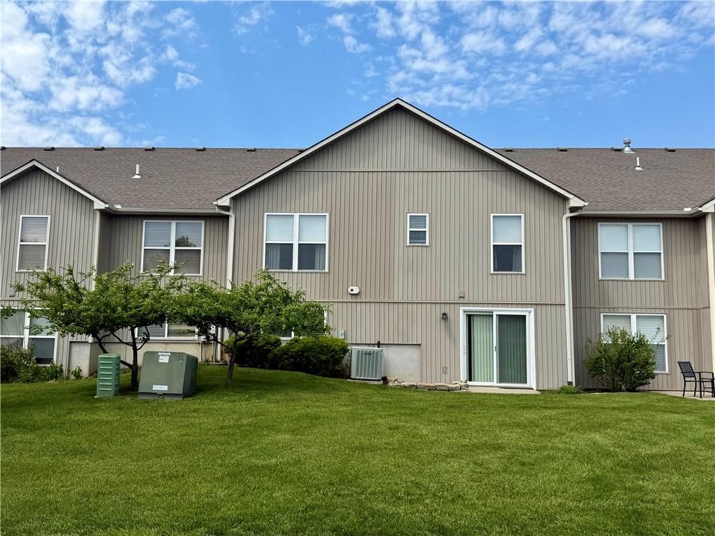 15621 Landauer Circle — photo 3