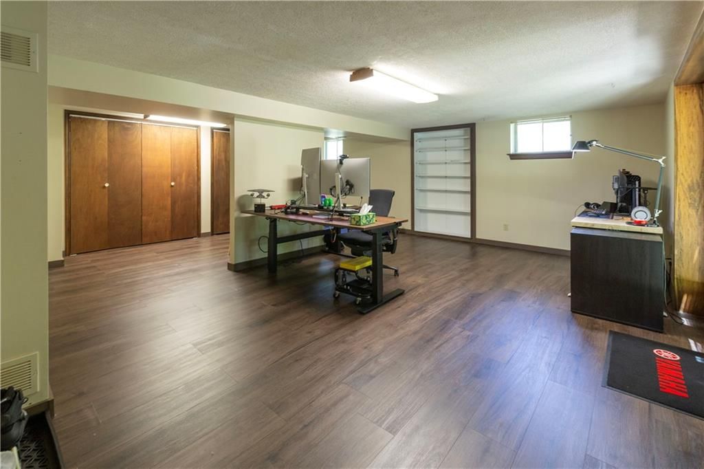 19005 Lowell Avenue — photo 24