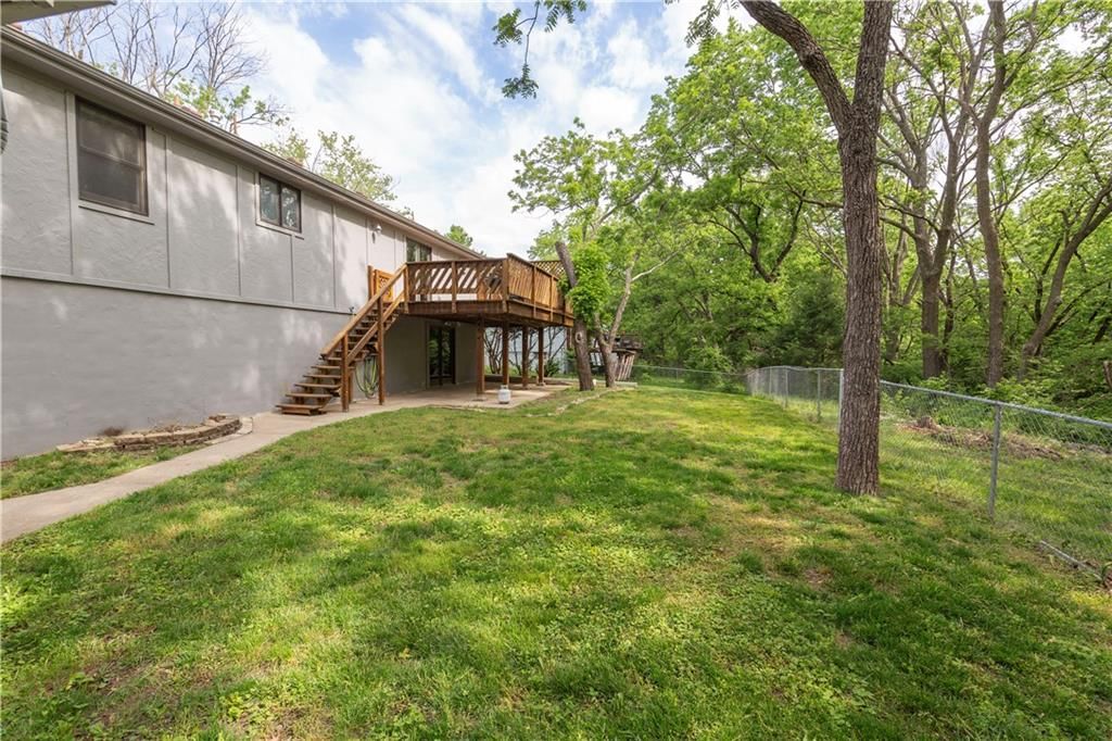 19005 Lowell Avenue — photo 32