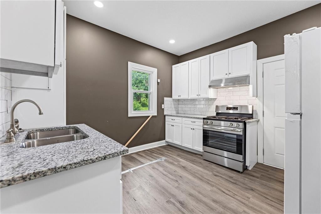 330 Garfield Avenue — photo 4