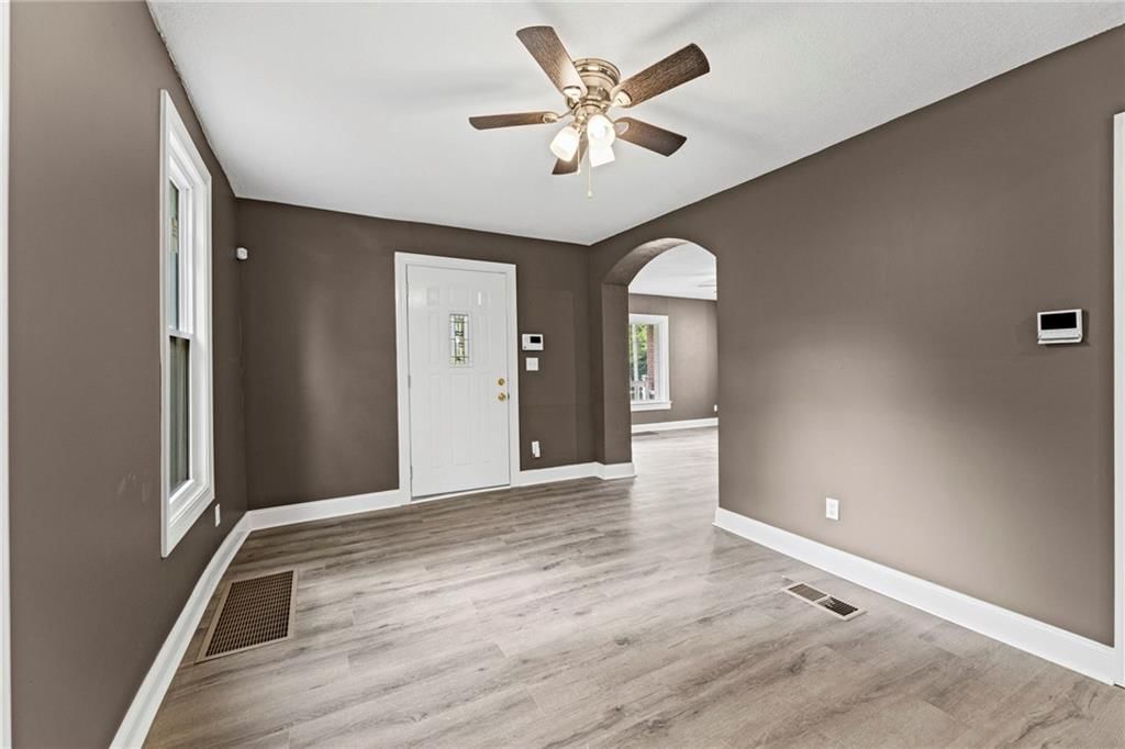 330 Garfield Avenue — photo 10