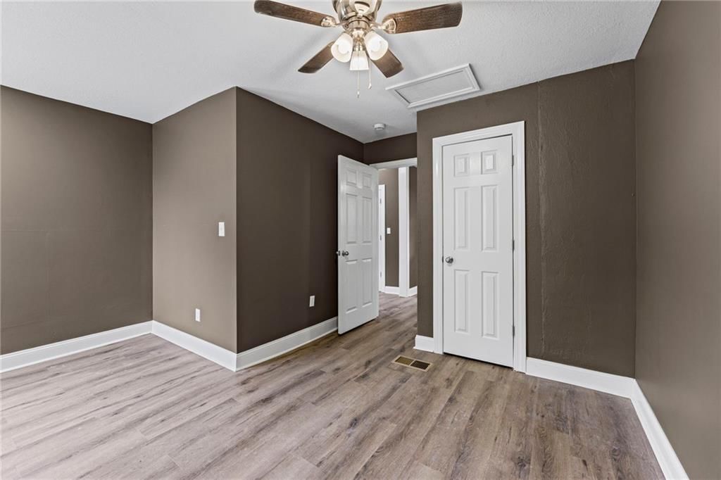 330 Garfield Avenue — photo 19