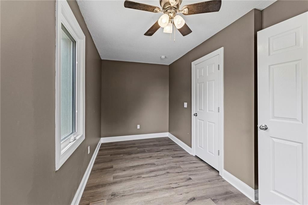 330 Garfield Avenue — photo 21