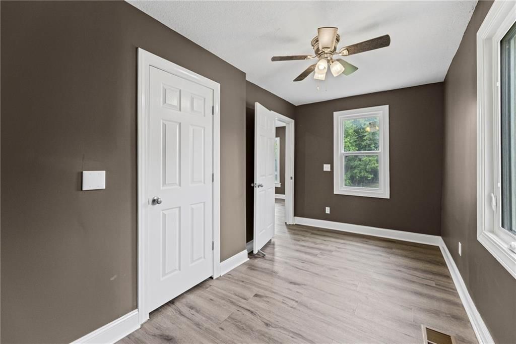 330 Garfield Avenue — photo 22