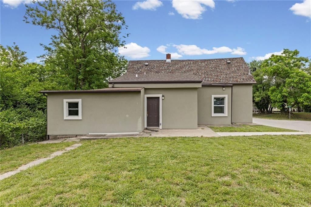 330 Garfield Avenue — photo 23