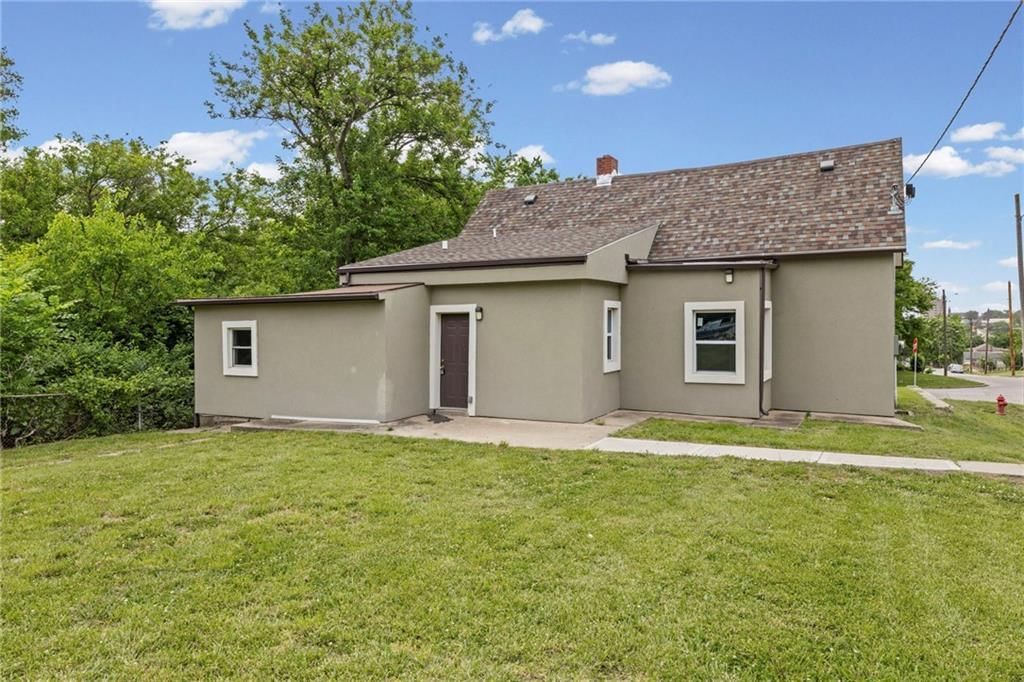 330 Garfield Avenue — photo 25