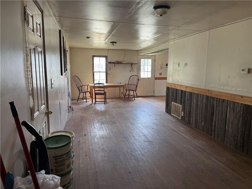 102 N West Street — photo 7