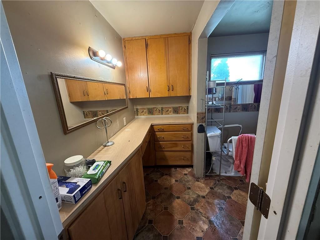 102 N West Street — photo 15