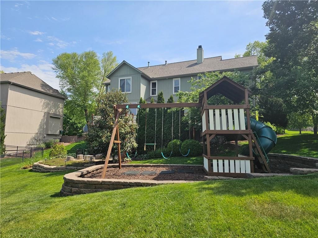 17504 W 84th Street — photo 2