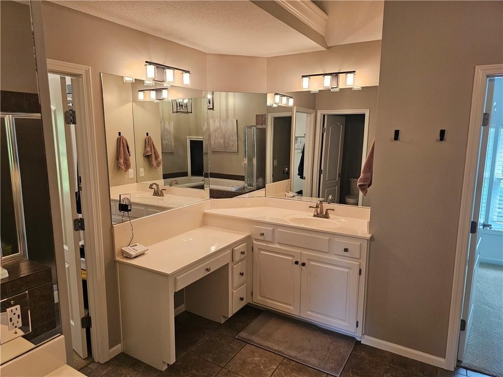 17504 W 84th Street — photo 43