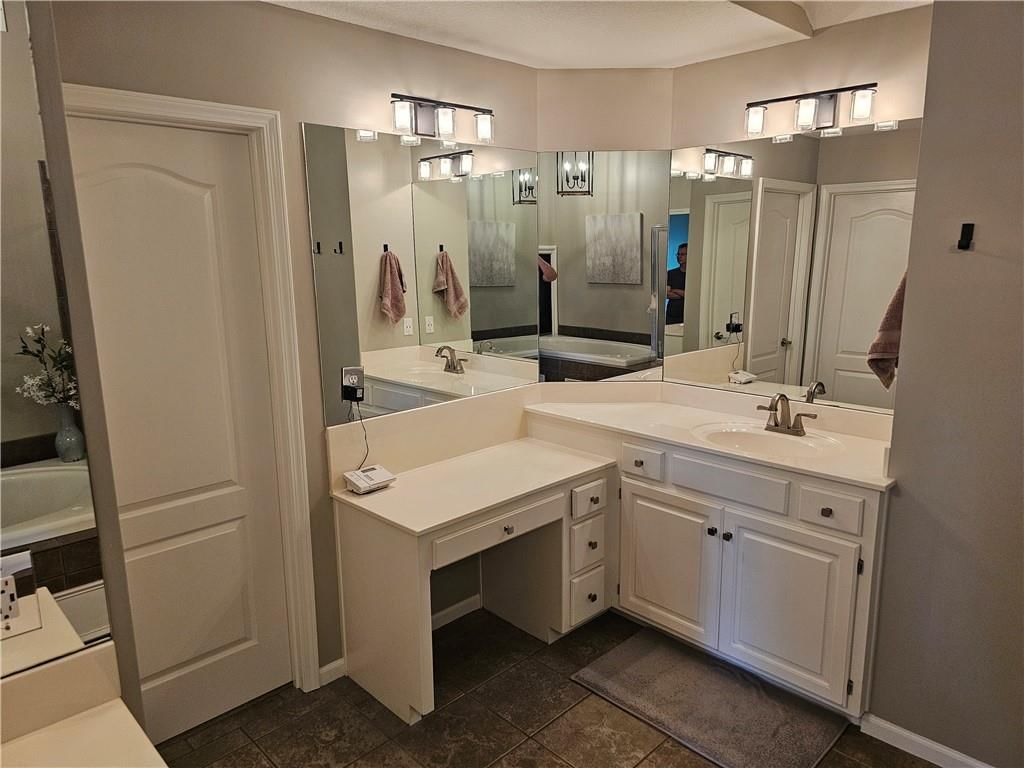 17504 W 84th Street — photo 45