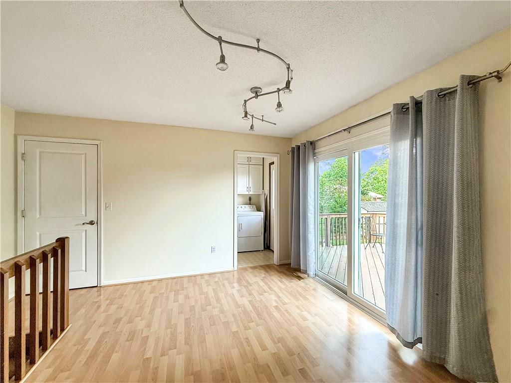 402 W 33rd Street — photo 9