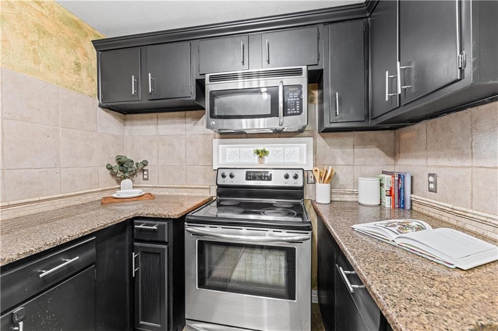 5905 N Denver Avenue — photo 11