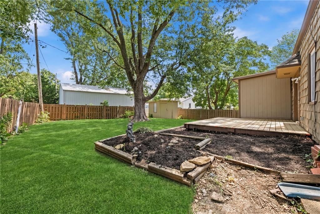 5905 N Denver Avenue — photo 41