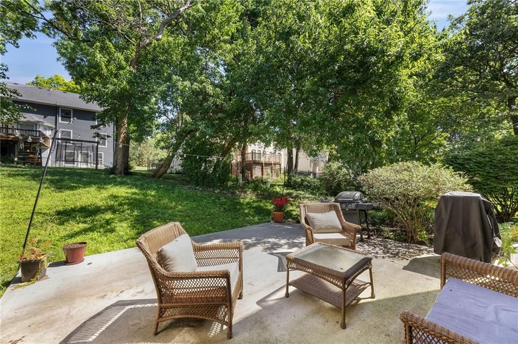 14350 W 81st Place — photo 31