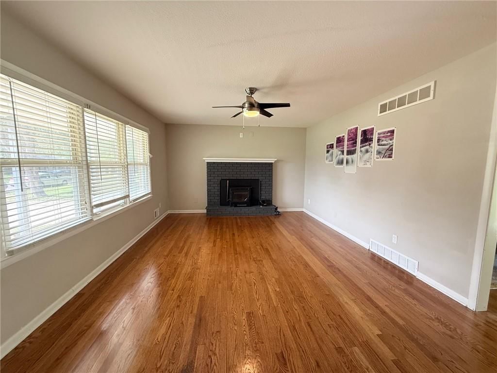 7413 Hedges Avenue — photo 3