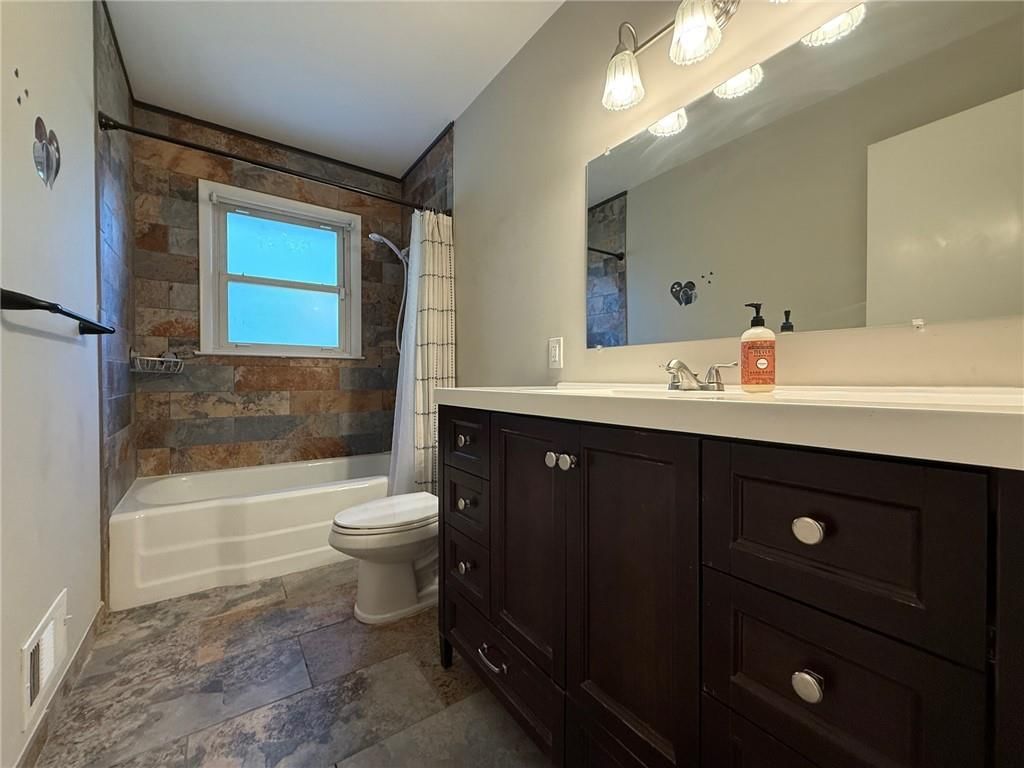 7413 Hedges Avenue — photo 12