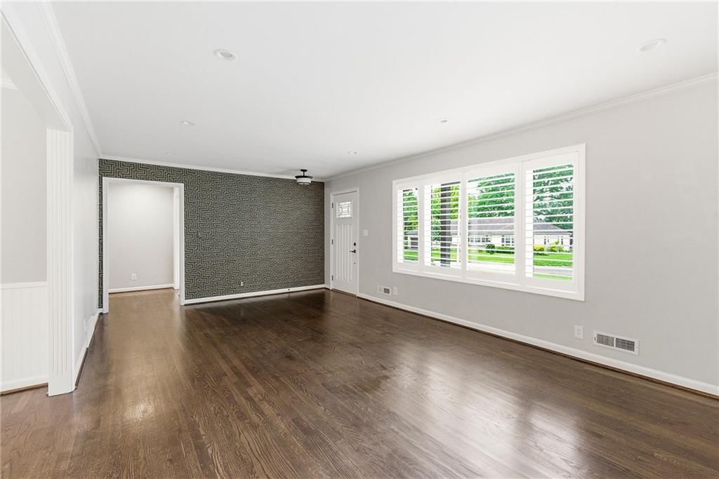 9915 MERCIER Street — photo 8