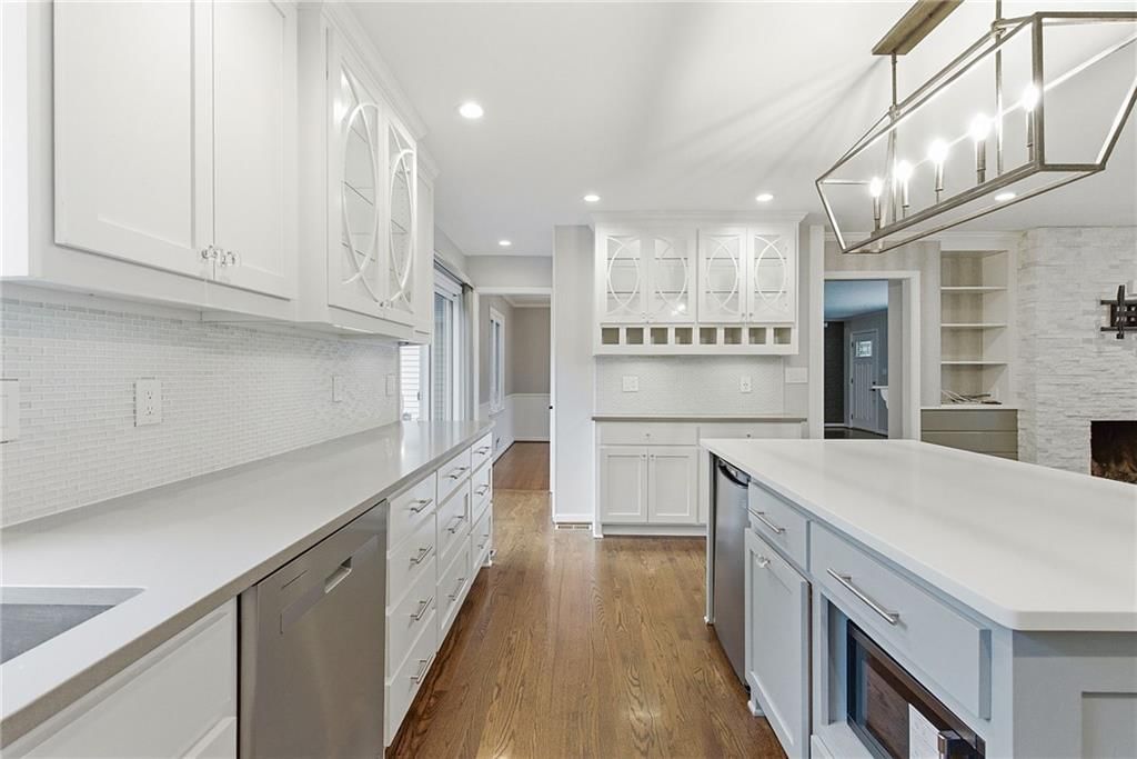 9915 MERCIER Street — photo 16