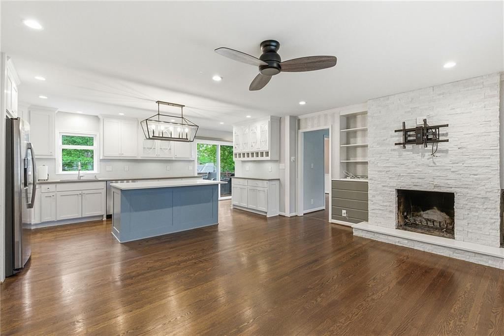 9915 MERCIER Street — photo 23