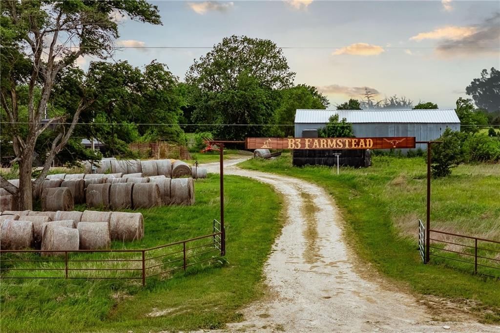 29040 Bethel Church Road, Paola, KS: listing photo 2