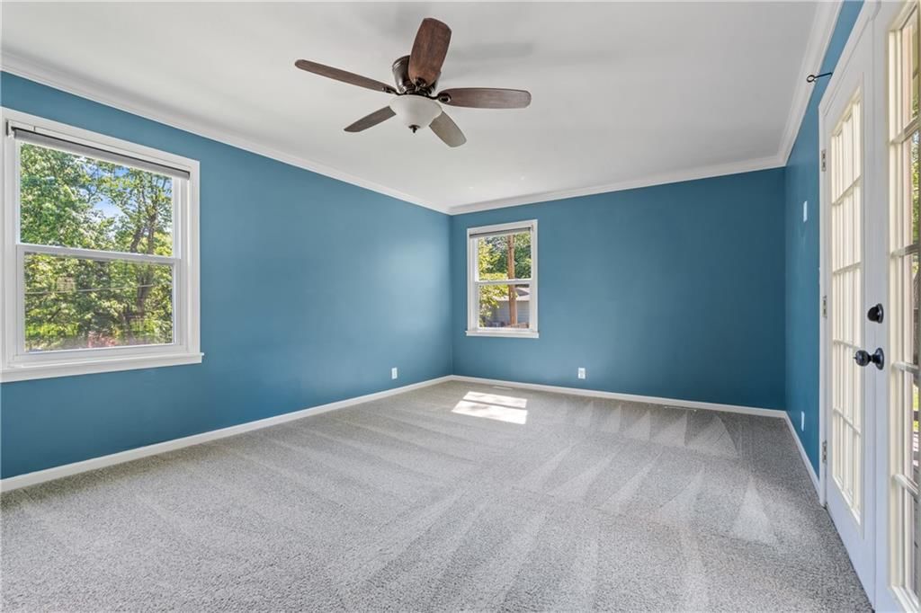 10000 Holly Street — photo 14