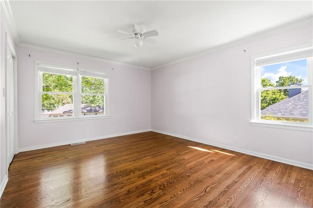 10000 Holly Street — photo 24