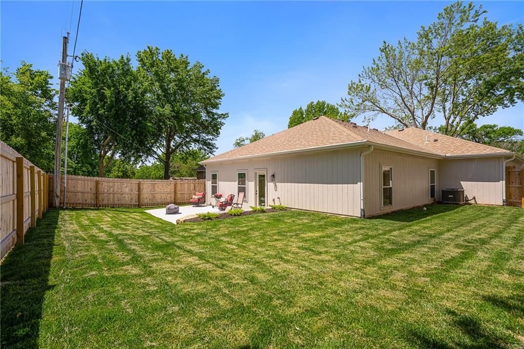 8415 Peoria Street — photo 20
