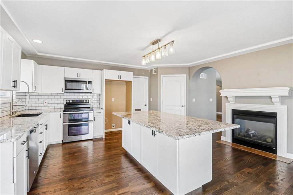1322 S Greenwood Drive — photo 9